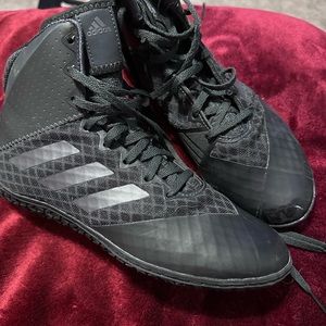 Adidas Mat Wizard 4 Men’s wrestling shoes size 7 only worn a few times